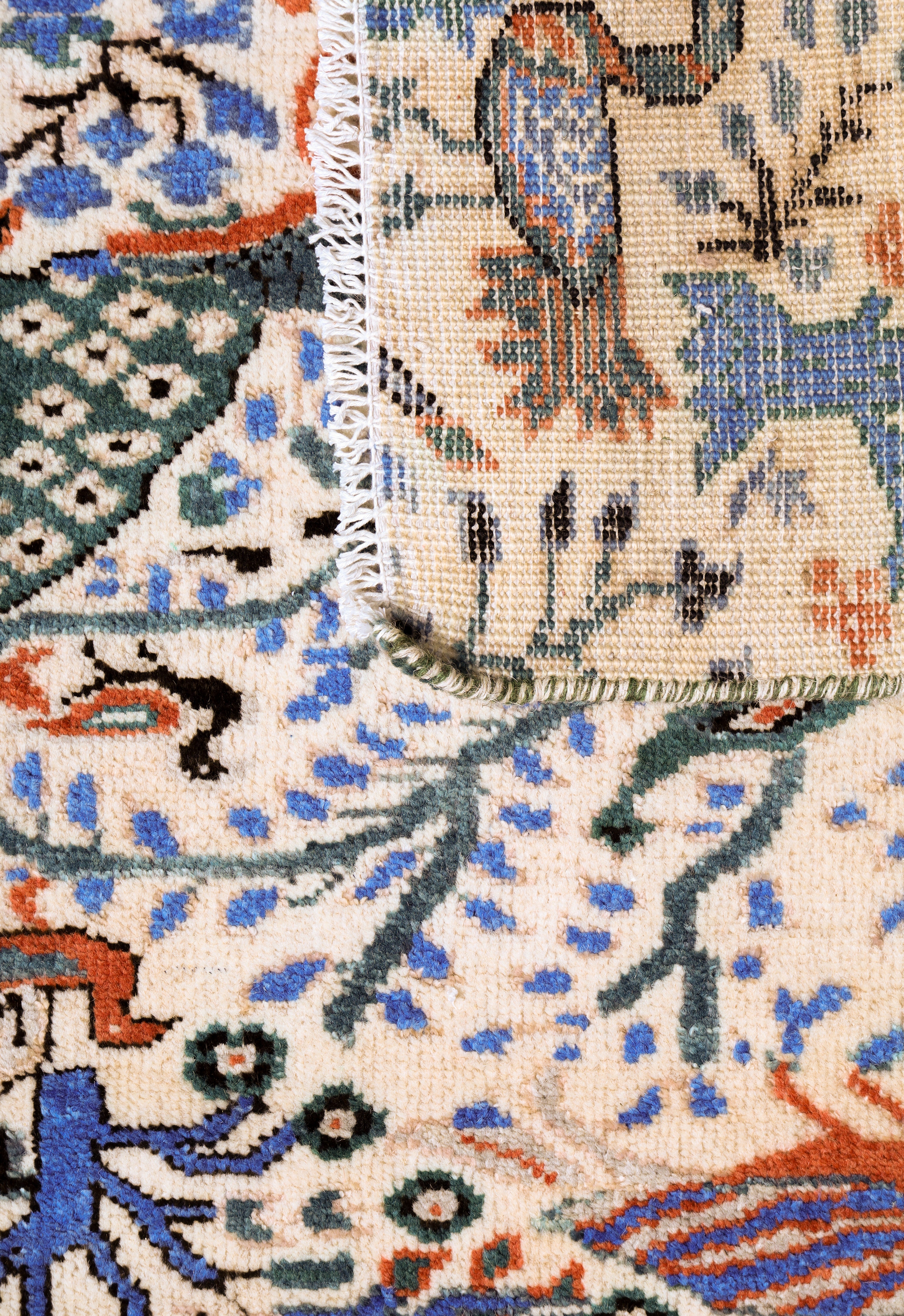 Arts & Craft MT 433 - 5'9 x 8'1