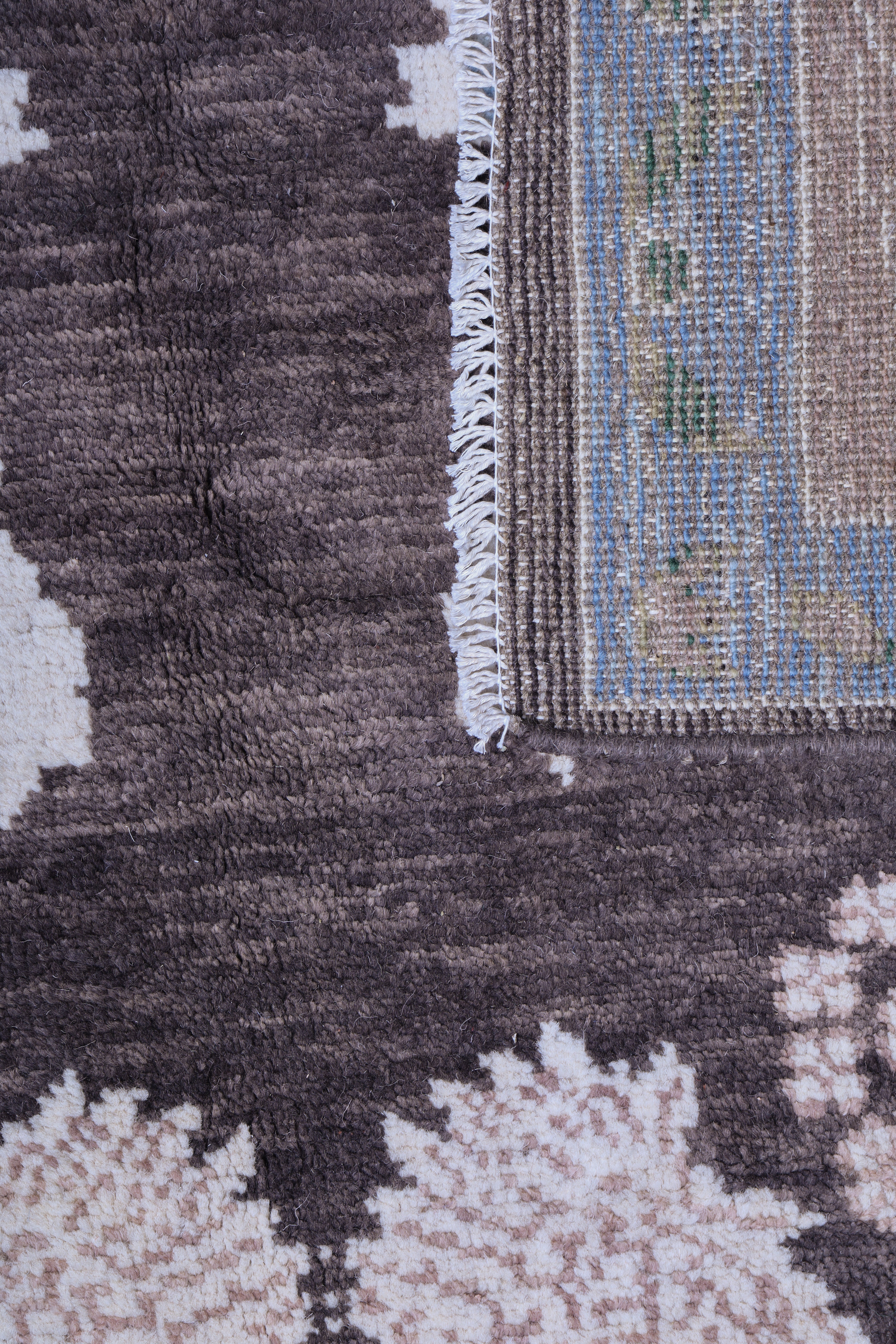 Arts & Craft MT 434 - 8'1 x 9'7