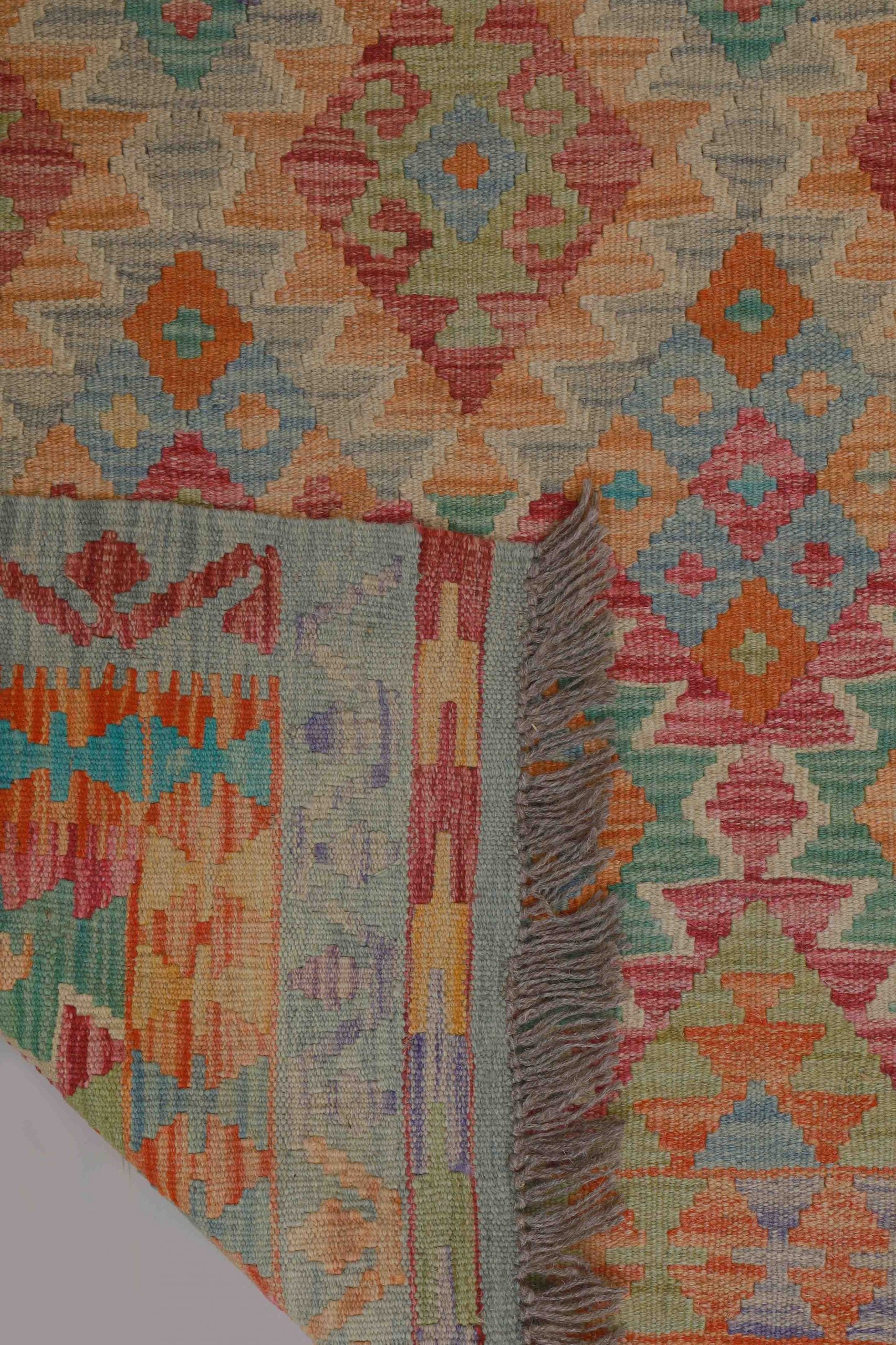 Traditional Kilims NUR 100 - 3'4 x 4'9