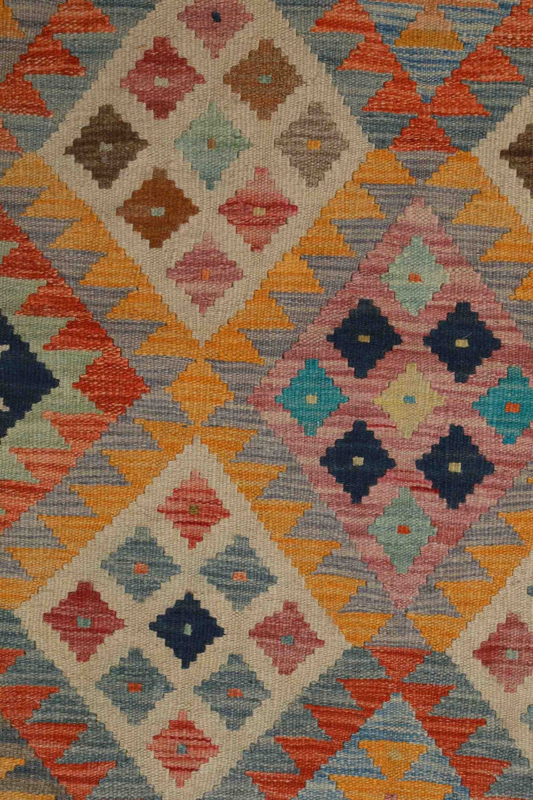 Traditional Kilims NUR 83 - 3'2 x 4'8