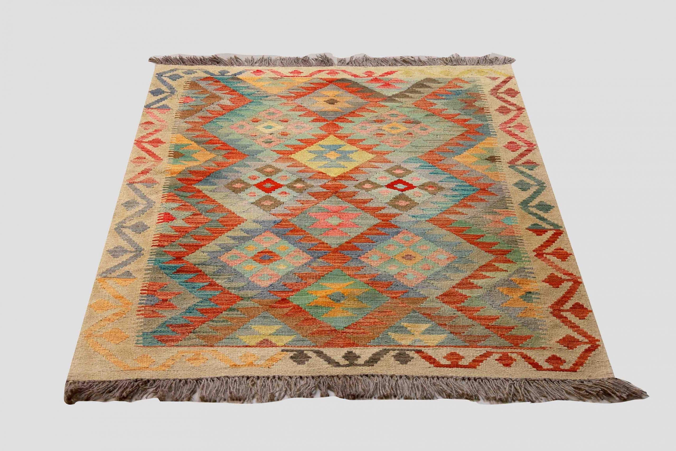 Traditional Kilims NUR 94 - 3'2 x 5