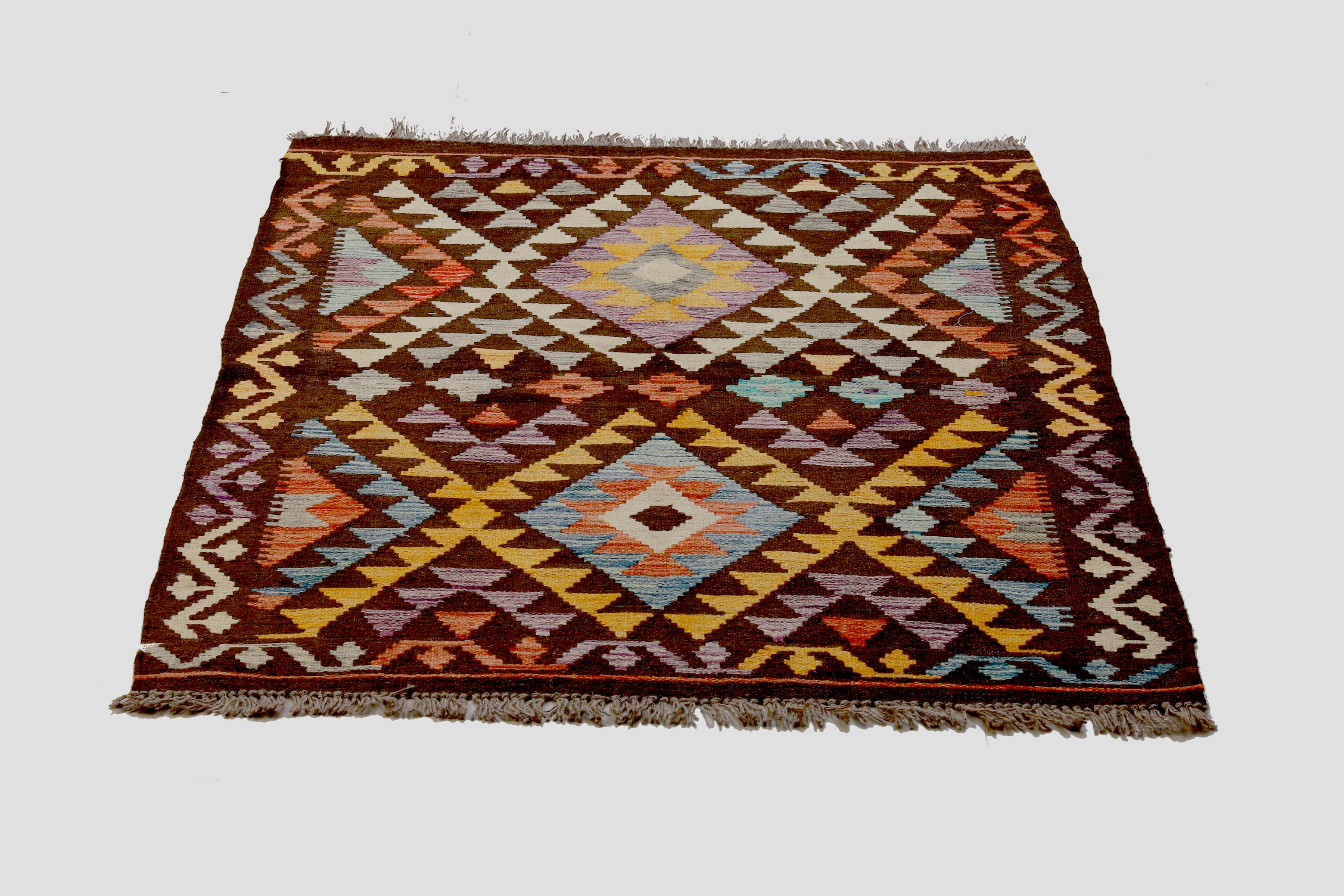 Traditional Kilims NUR 96 - 3'3 x 4'8